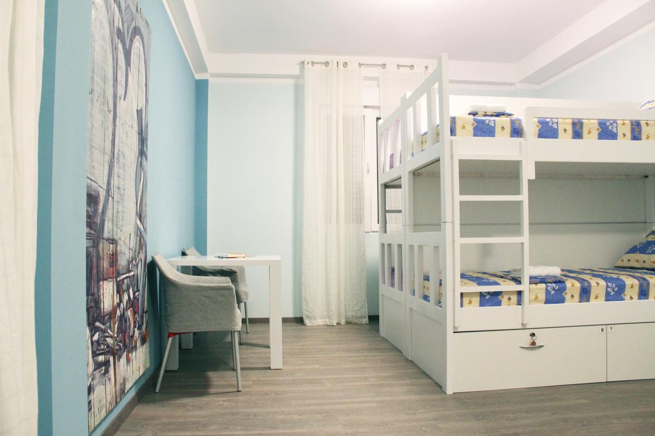 Hostel High House