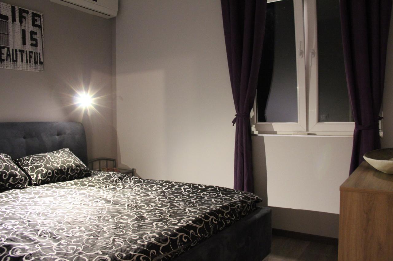 Hostel High House