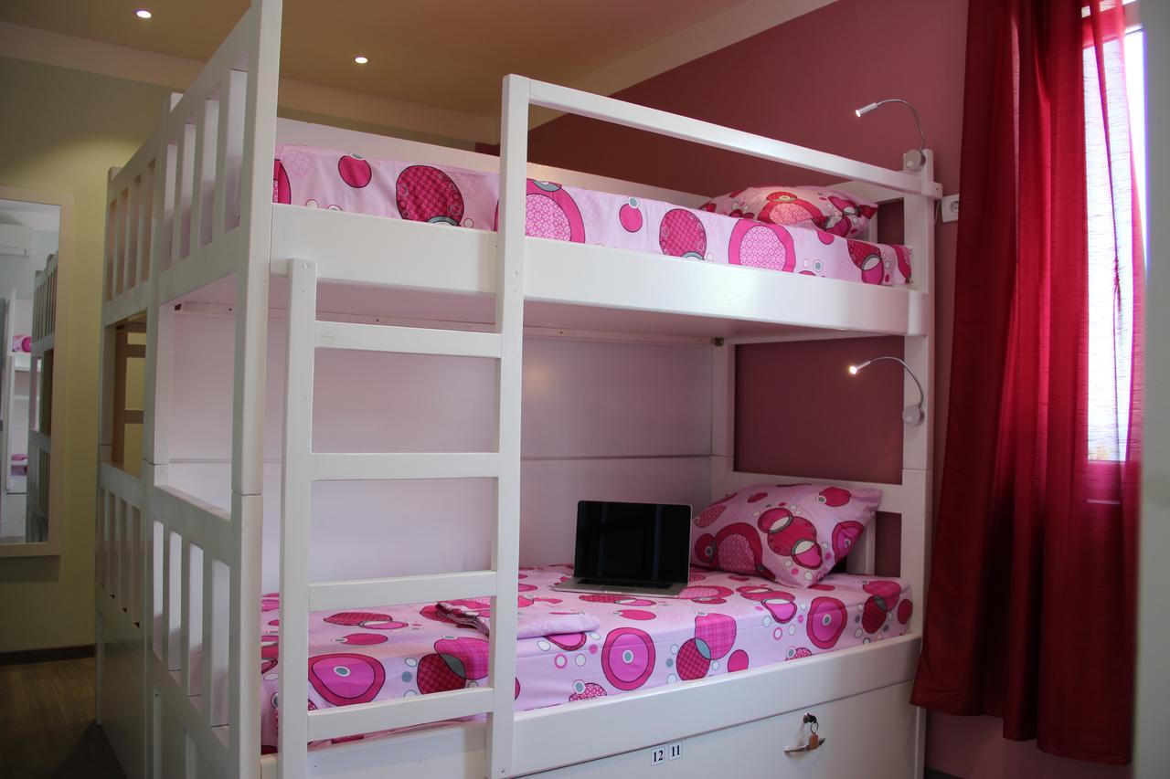 Hostel High House